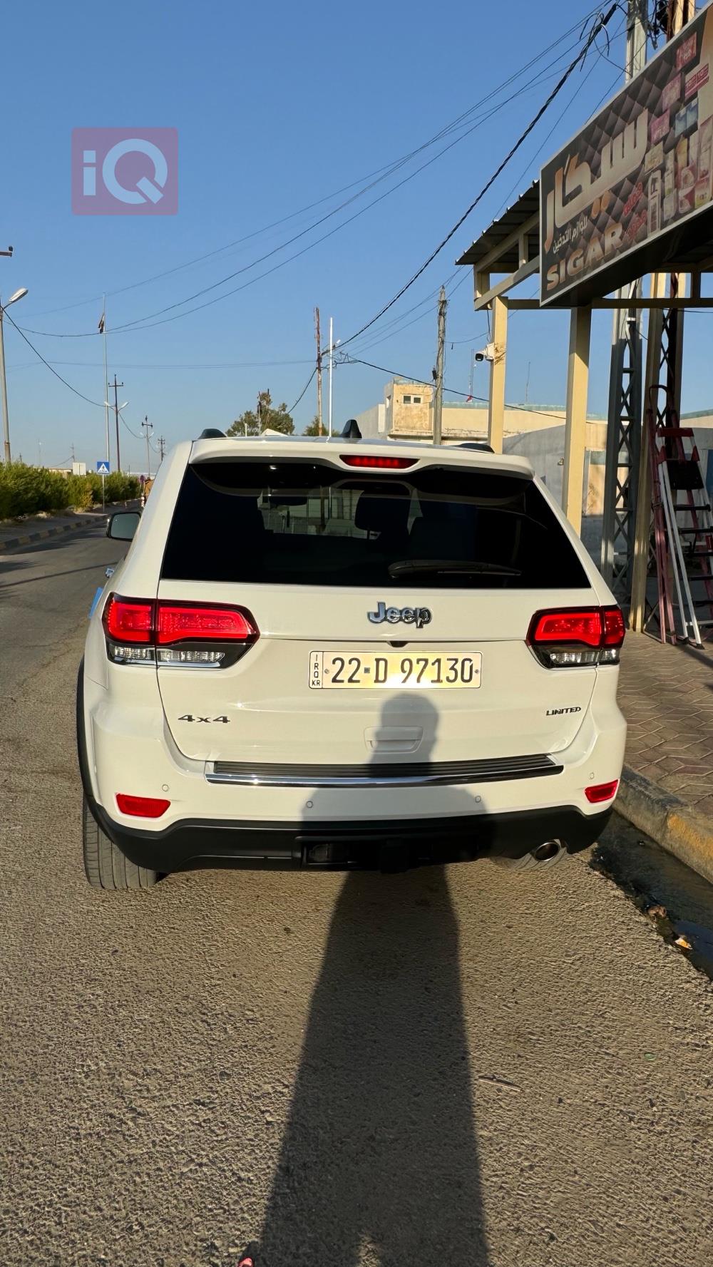 جیپ گراند شیرۆکی